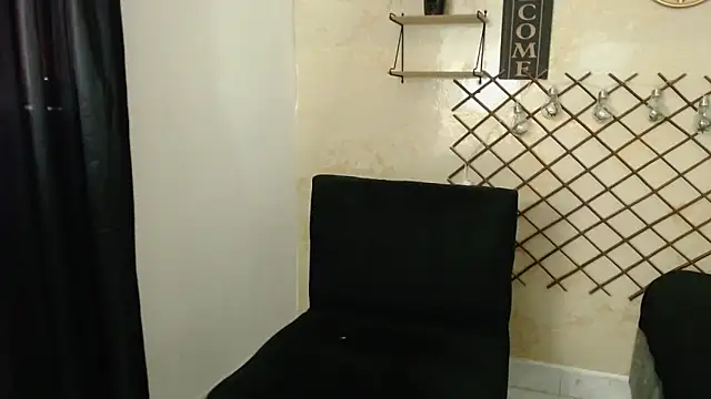 Snapshot of Perla_stonex chatting on September 11, 2025, 8:31 pm Perla stonex online show from September 11, 2025, 8:31 pm