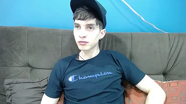 Jheampiiero online show from November 22, 2025, 1:43 pm