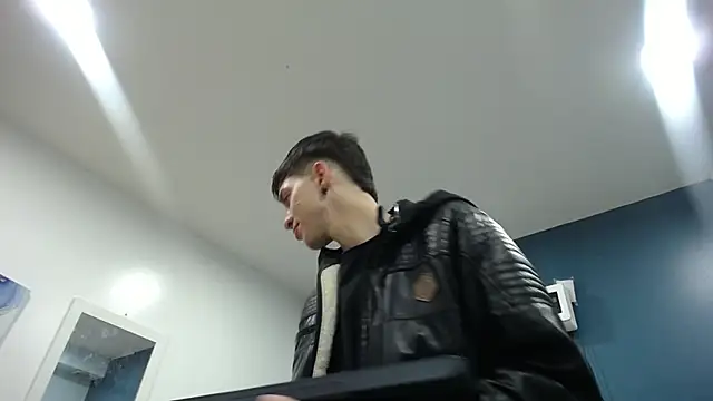 Jheampiiero online show from November 25, 2025, 12:38 pm