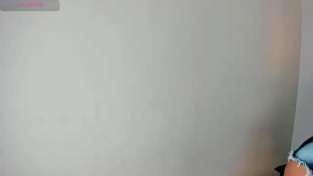 CarolineLee  online show from February 20, 2026, 10:44 pm