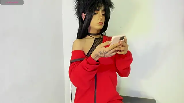 IviMillerxh online show from December 17, 2025, 1:38 pm