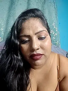 hornypriya696 online show from September 24, 2025, 6:14 pm