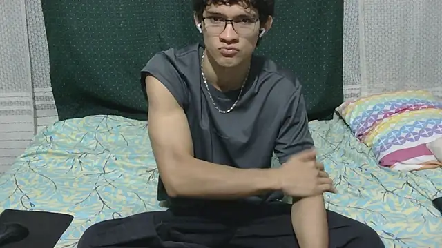 Samuel Hills II online show from February 17, 2026, 1:52 pm