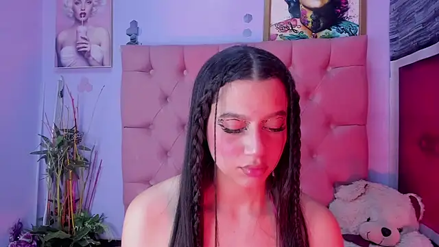 Snapshot of Megan_Luxe chatting on January 15, 2026, 5:55 am Megan Luxe online show from January 15, 2026, 5:55 am