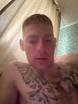 Snapshot of HairyJeffry chatting on May 2, 2026, 11:32 pm HairyJeffry online show from May 2, 2026, 11:32 pm