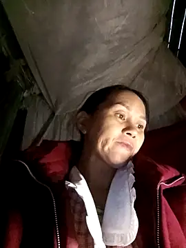 Snapshot of MaiHoa69 chatting on February 4, 2026, 8:31 am MaiHoa69 online show from February 4, 2026, 8:31 am