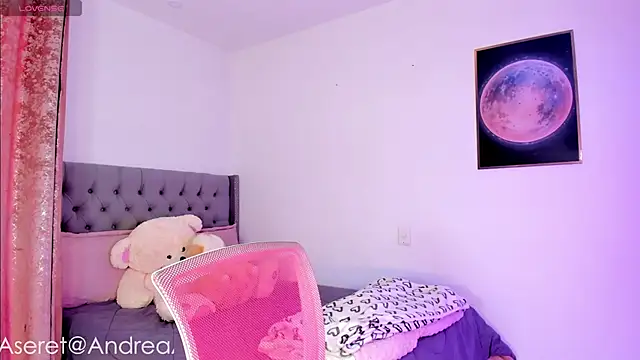 cinnamonsex   online show from September 16, 2025, 6:20 pm