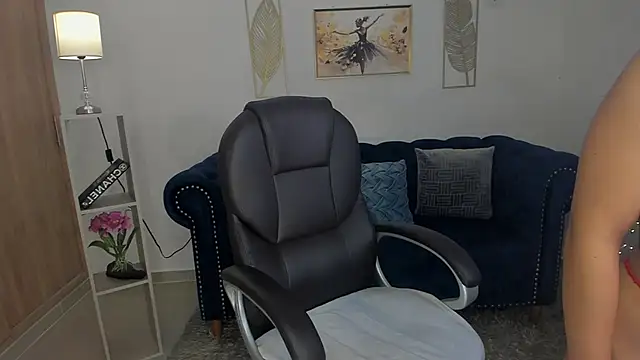 Saskia litt online show from October 20, 2025, 4:36 am