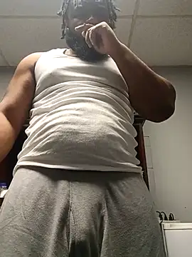 Snapshot of Longthickdick33 chatting on December 14, 2025, 12:50 am Longthickdick33 online show from December 14, 2025, 12:50 am