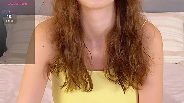 Snapshot of MilaLavson chatting on November 10, 2025, 5:01 am MilaLavson online show from November 10, 2025, 5:01 am