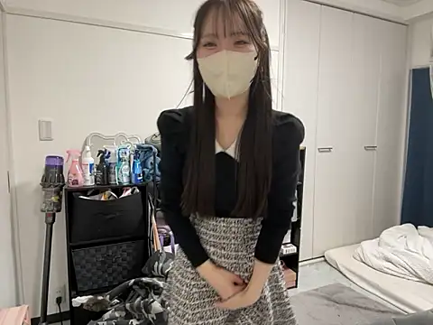 Snapshot of nano-da-u chatting on December 5, 2025, 6:17 pm nano-da-u online show from December 5, 2025, 6:17 pm