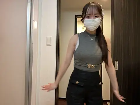 nano-da-u online show from October 7, 2025, 5:25 pm