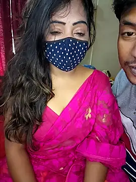 Snapshot of Hotbhabi305 chatting on December 3, 2025, 5:30 am Hotbhabi305 online show from December 3, 2025, 5:30 am