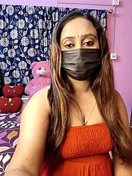 Cute-lusi online show from March 30, 2026, 6:42 pm