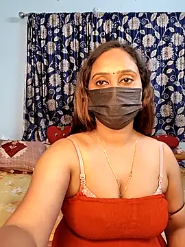 Cute-lusi online show from March 22, 2026, 7:04 pm