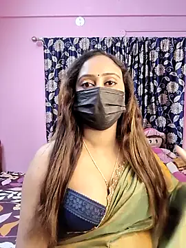 Cute-lusi online show from March 28, 2026, 6:53 pm