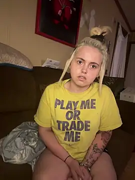 JuicyExxxperience online show from March 27, 2026, 10:38 am