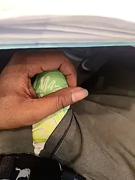 Snapshot of hotboy43339 chatting on December 22, 2025, 8:47 am hotboy43339 online show from December 22, 2025, 8:47 am