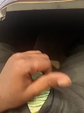 Snapshot of hotboy43339 chatting on January 9, 2026, 4:19 am hotboy43339 online show from January 9, 2026, 4:19 am