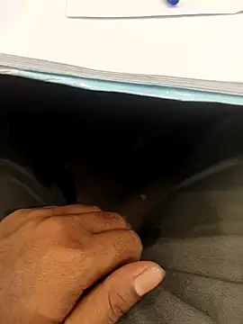 hotboy43339 online show from November 4, 2025, 3:43 am