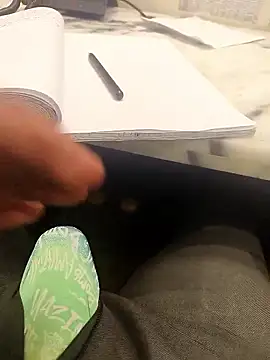 Snapshot of hotboy43339 chatting on January 14, 2026, 9:02 am hotboy43339 online show from January 14, 2026, 9:02 am