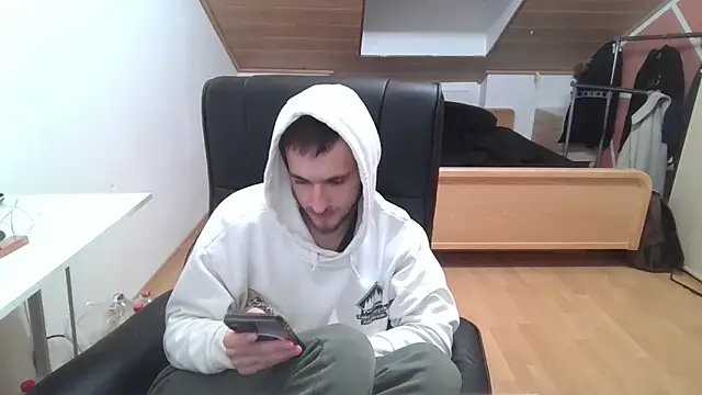 Bez3ybik online show from October 16, 2025, 5:21 pm