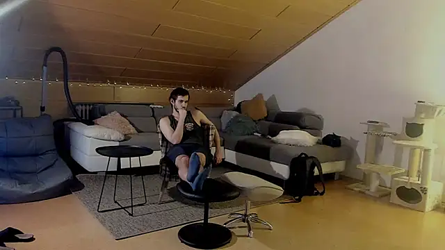 Bez3ybik online show from November 18, 2025, 10:02 pm