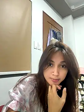 Snapshot of LanySylvia chatting on September 24, 2025, 2:34 pm LanySylvia online show from September 24, 2025, 2:34 pm