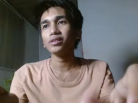 charlie0728 online show from November 21, 2025, 11:42 am