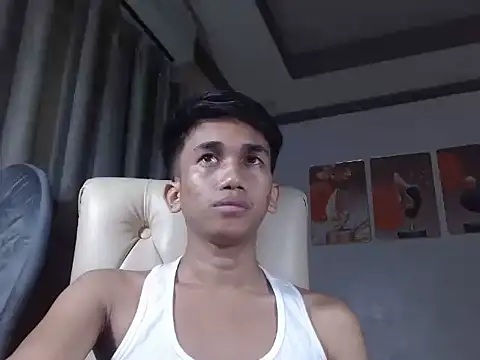 Snapshot of charlie0728 chatting on December 22, 2025, 2:50 pm charlie0728 online show from December 22, 2025, 2:50 pm
