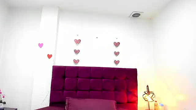 MashaPiink online show from March 5, 2026, 12:57 pm