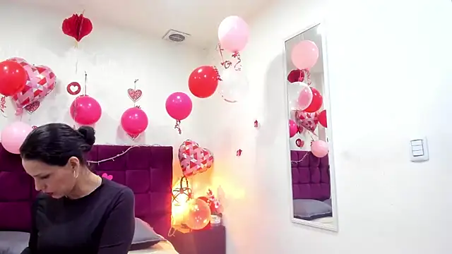 Snapshot of MashaPiink chatting on February 17, 2026, 12:46 pm MashaPiink online show from February 17, 2026, 12:46 pm