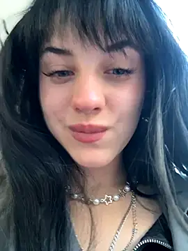 Snapshot of Only_April chatting on September 9, 2025, 3:21 pm Only April online show from September 9, 2025, 3:21 pm