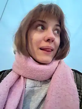 Snapshot of Only_April chatting on December 19, 2025, 6:38 am Only April online show from December 19, 2025, 6:38 am