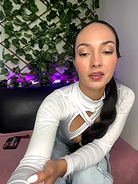 fetish foot  online show from September 13, 2025, 5:07 am