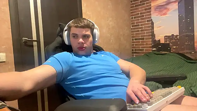 Snapshot of MusclePhantom chatting on February 26, 2026, 9:59 pm MusclePhantom online show from February 26, 2026, 9:59 pm