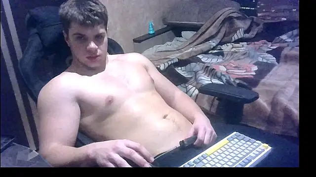 Snapshot of MusclePhantom chatting on January 15, 2026, 9:18 pm MusclePhantom online show from January 15, 2026, 9:18 pm