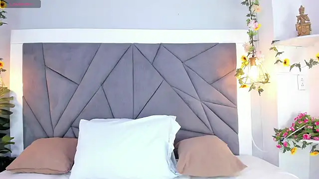 Snapshot of HannaPotther chatting on January 13, 2026, 11:36 am HannaPotther online show from January 13, 2026, 11:36 am