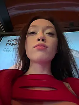 EstaVista online show from September 18, 2025, 6:11 pm