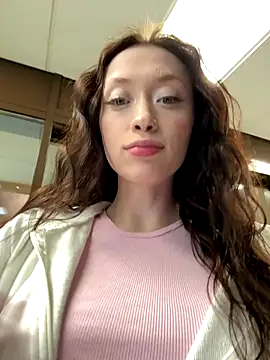 EstaVista online show from September 14, 2025, 5:35 pm