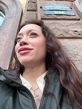 EstaVista online show from October 18, 2025, 2:08 pm