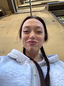 EstaVista online show from September 28, 2025, 12:23 pm