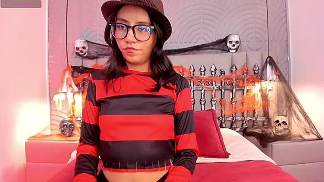 Snapshot of eviegothel_ chatting on October 31, 2025, 8:27 pm eviegothel online show from October 31, 2025, 8:27 pm