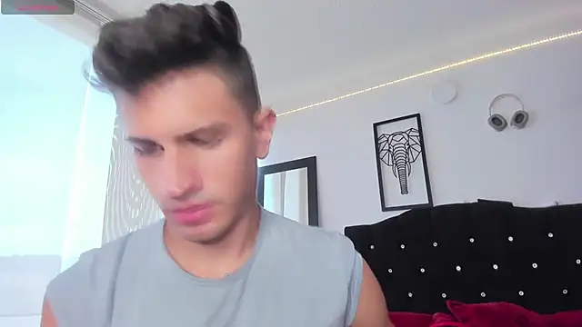 kevin ahss online show from October 28, 2025, 9:36 pm