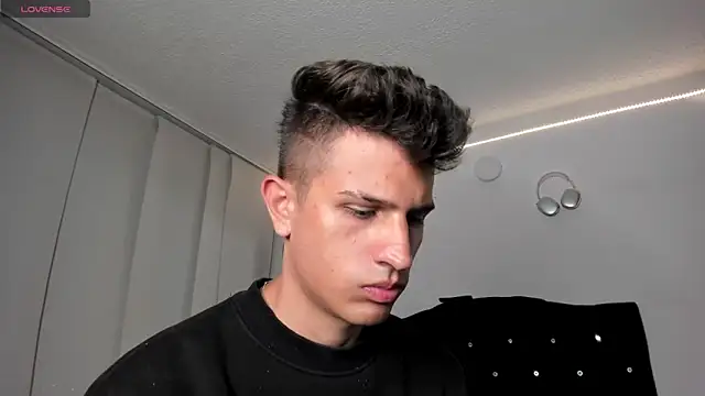 kevin ahss online show from October 4, 2025, 12:01 am