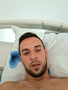 Necunoscutul001 online show from September 12, 2025, 6:13 am