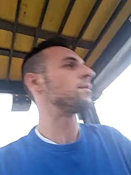 Necunoscutul001 online show from September 10, 2025, 6:23 am