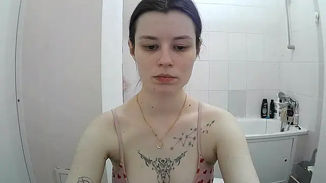 EdlinEngelby online show from November 13, 2025, 6:12 pm