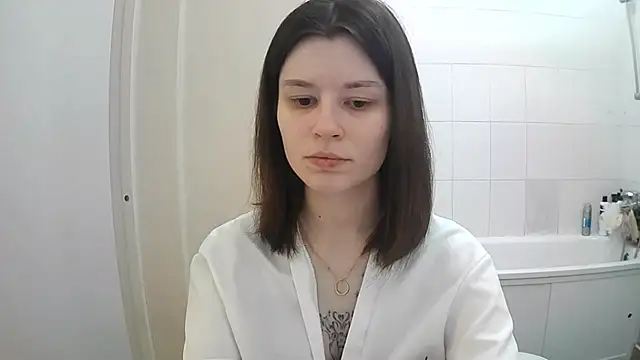 EdlinEngelby online show from December 3, 2025, 7:46 pm