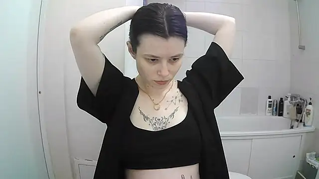 EdlinEngelby online show from November 26, 2025, 7:47 pm